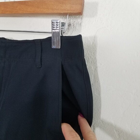 NWT Under Armour Skort Skirts with Pockets Black Size 6 - Picture 2 of 7